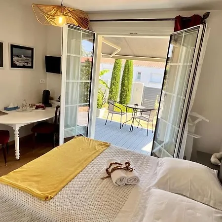 D'hotes La Rose Des Sables Bed & Breakfast 3*